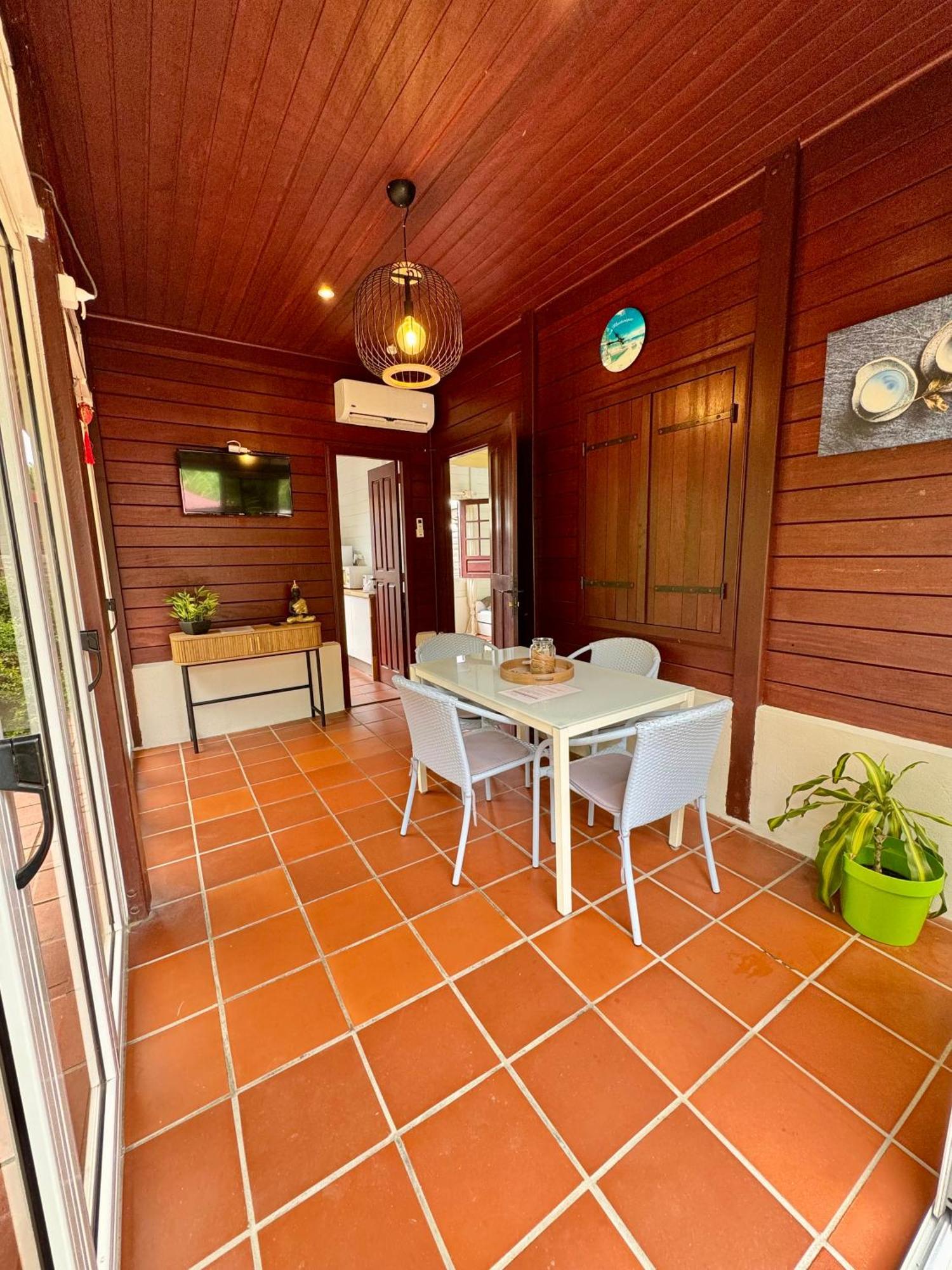 Le Gaspardo , 2 Chambres Climatisees , A 2 Mins A Pied De La Plage , Wifi , Jardin Clos, Parking ,Sans Vis-A-Vis Le Carbet Zewnętrze zdjęcie
